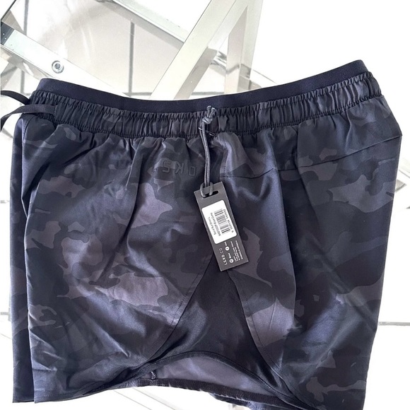 NWT LSKD shorts women’s large - see additional listings for pink pair too - Picture 3 of 4